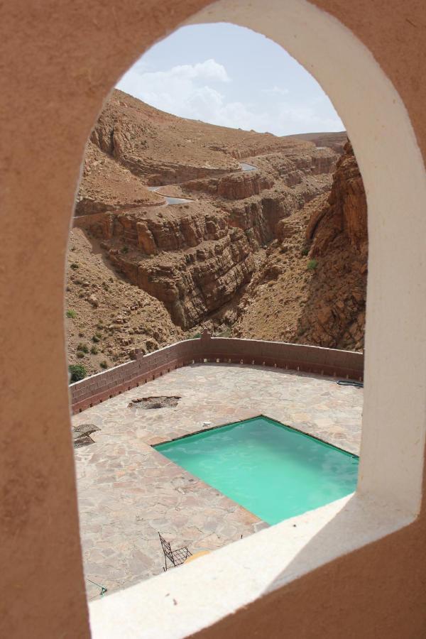 Albergue Kasbah Lucas Akhendachou n'Ait Ouffi Exterior foto
